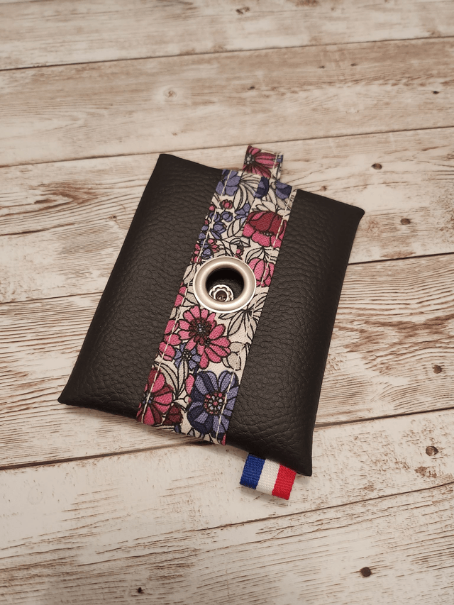 Pochette sacs à déjections chien