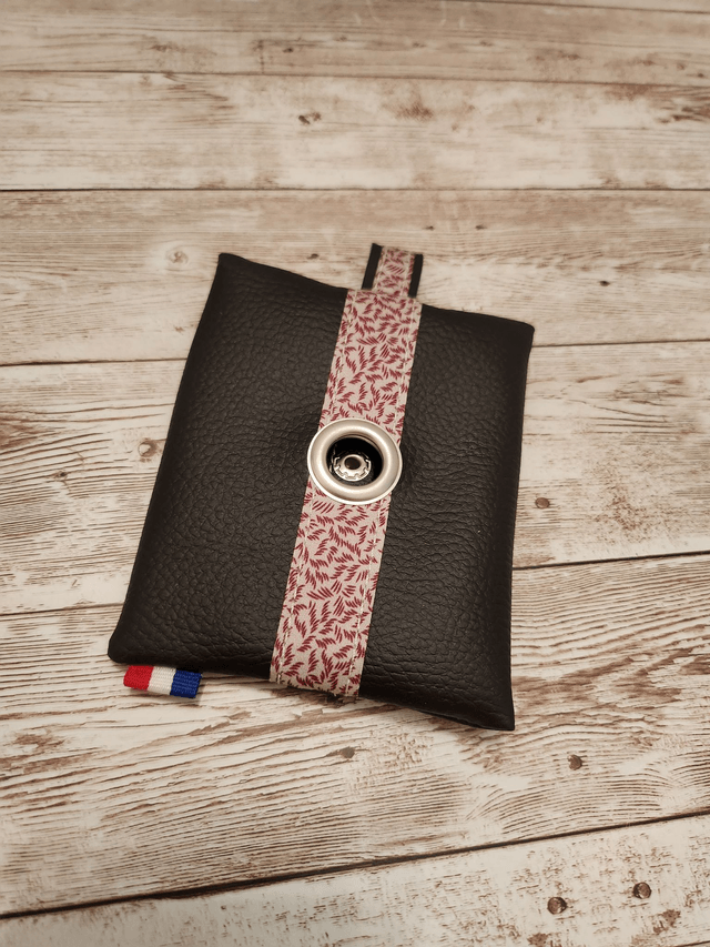 Pochette sacs à déjections chien
